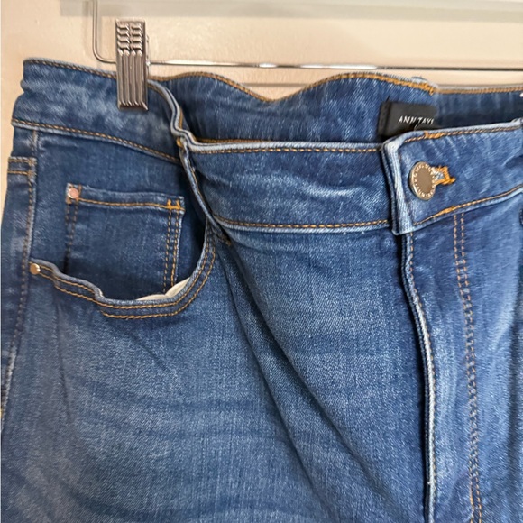 Ann Taylor The Boot mid rise NWT Classic Blue Women's Jeans Size 18 curvy - Picture 2 of 16